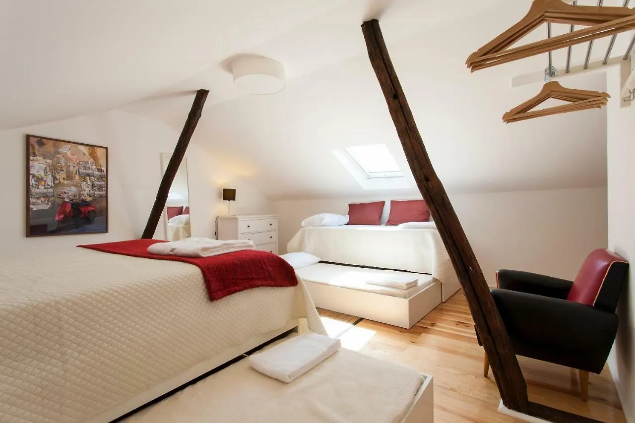 Merces By Central Hill Apartments Lisbon